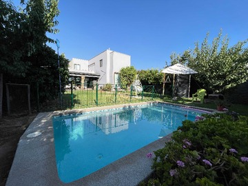 Venta / Casa / Colina