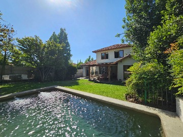 Venta / Casa / Colina