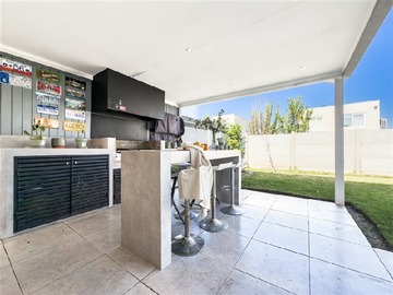 Venta / Casa / Colina