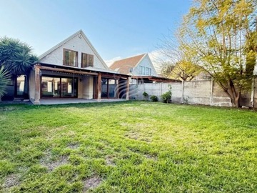 Venta / Casa / Colina