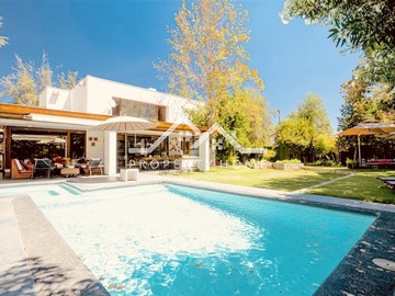 Venta / Casa / Colina