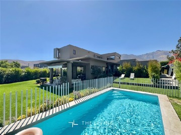 Venta / Casa / Colina