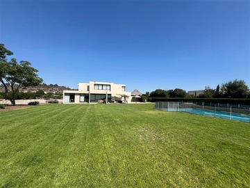 Venta / Casa / Colina