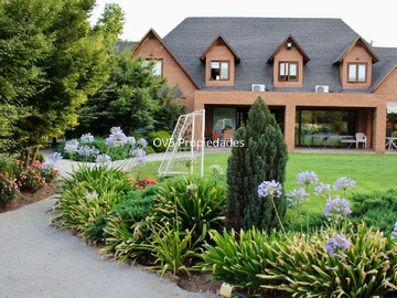 Venta / Casa / Colina