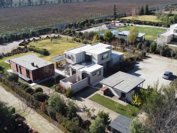 Venta / Casa / Colina