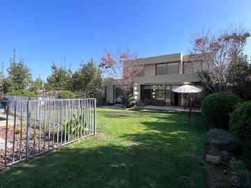 Venta / Casa / Colina