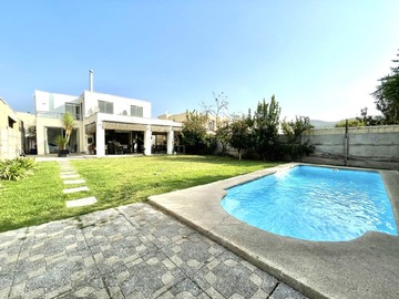 Venta / Casa / Colina