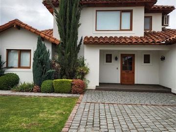 Venta / Casa / Colina