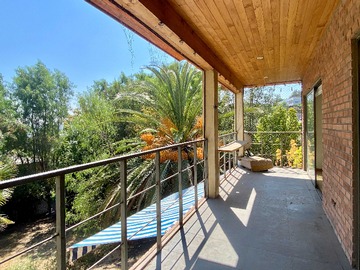 Venta / Casa / Colina