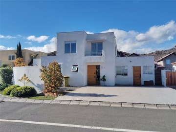 Venta / Casa / Colina
