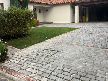 Venta / Casa / Colina