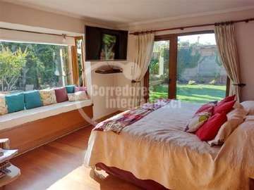 Venta / Casa / Colina