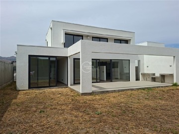 Venta / Casa / Colina