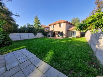 Venta / Casa / Colina