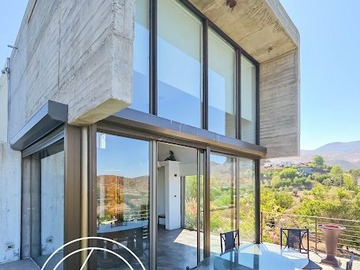 Venta / Casa / Colina