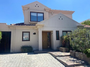 Venta / Casa / Colina