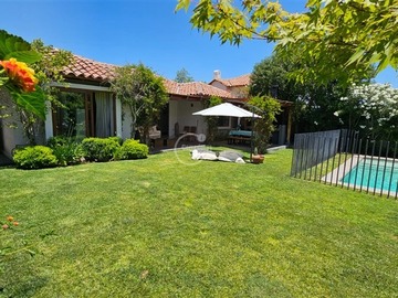 Venta / Casa / Colina