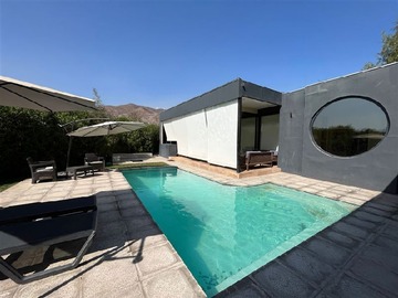 Venta / Casa / Colina