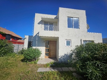Venta / Casa / Colina
