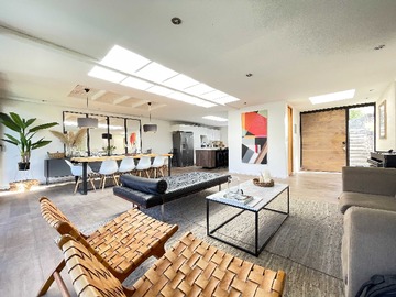 Venta / Casa / Colina