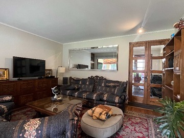 Venta / Casa / Colina
