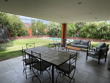 Venta / Casa / Colina