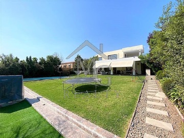 Venta / Casa / Colina