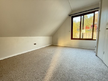 Venta / Casa / Colina