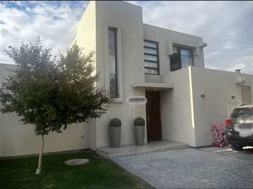 Venta / Casa / Colina