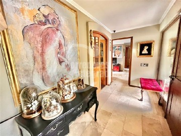 Venta / Casa / Colina