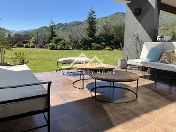 Venta / Casa / Colina