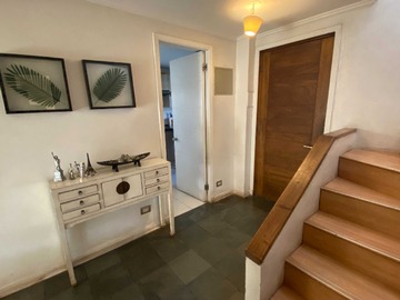 Venta / Casa / Colina