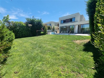 Venta / Casa / Colina