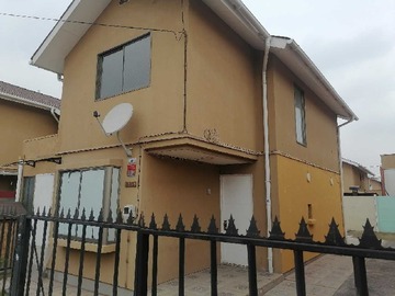 Venta / Casa / Colina