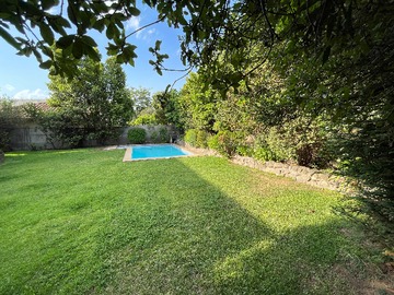 Venta / Casa / Colina