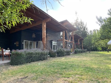 Venta / Casa / Colina