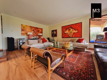 Venta / Casa / Colina