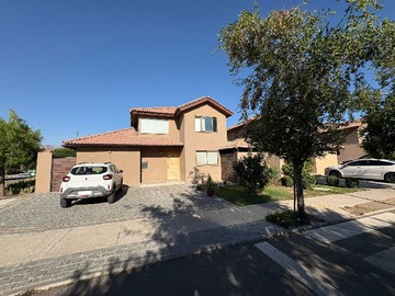 Venta / Casa / Colina