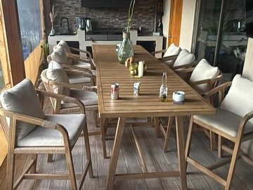 Venta / Casa / Colina