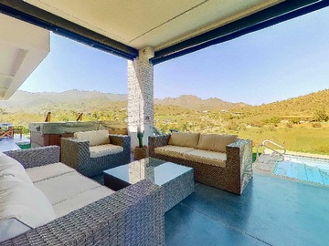 Venta / Casa / Colina