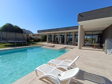 Venta / Casa / Colina