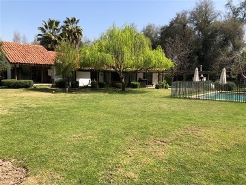 Venta / Casa / Colina