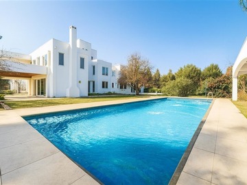 Venta / Casa / Colina