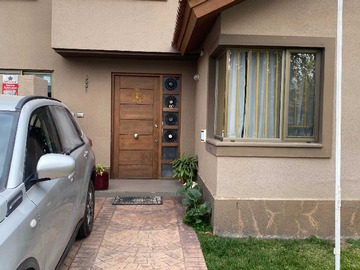 Venta / Casa / Colina