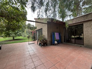Venta / Casa / Colina