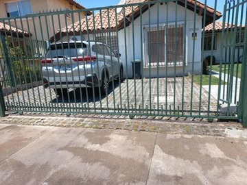 Venta / Casa / Colina