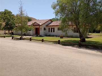 Venta / Casa / Colina