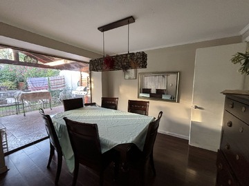 Venta / Casa / Colina