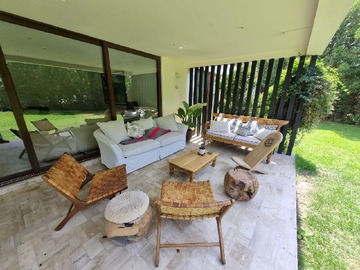 Venta / Casa / Colina