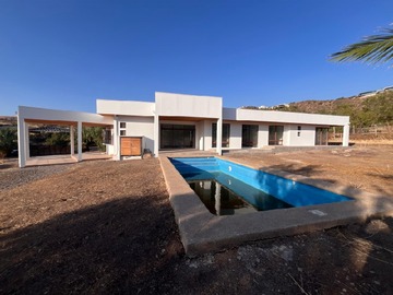 Venta / Casa / Colina